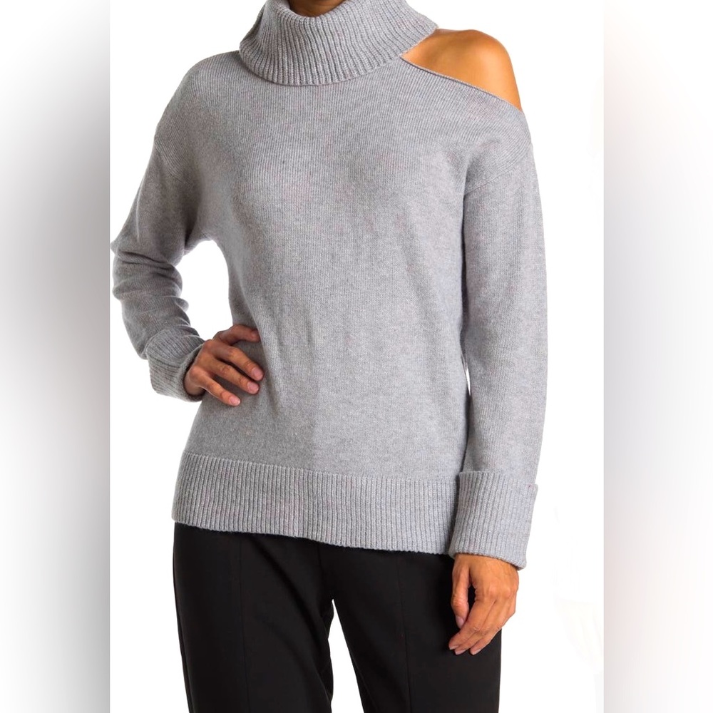 1.State Cutout Turtleneck Sweater - Sz Small